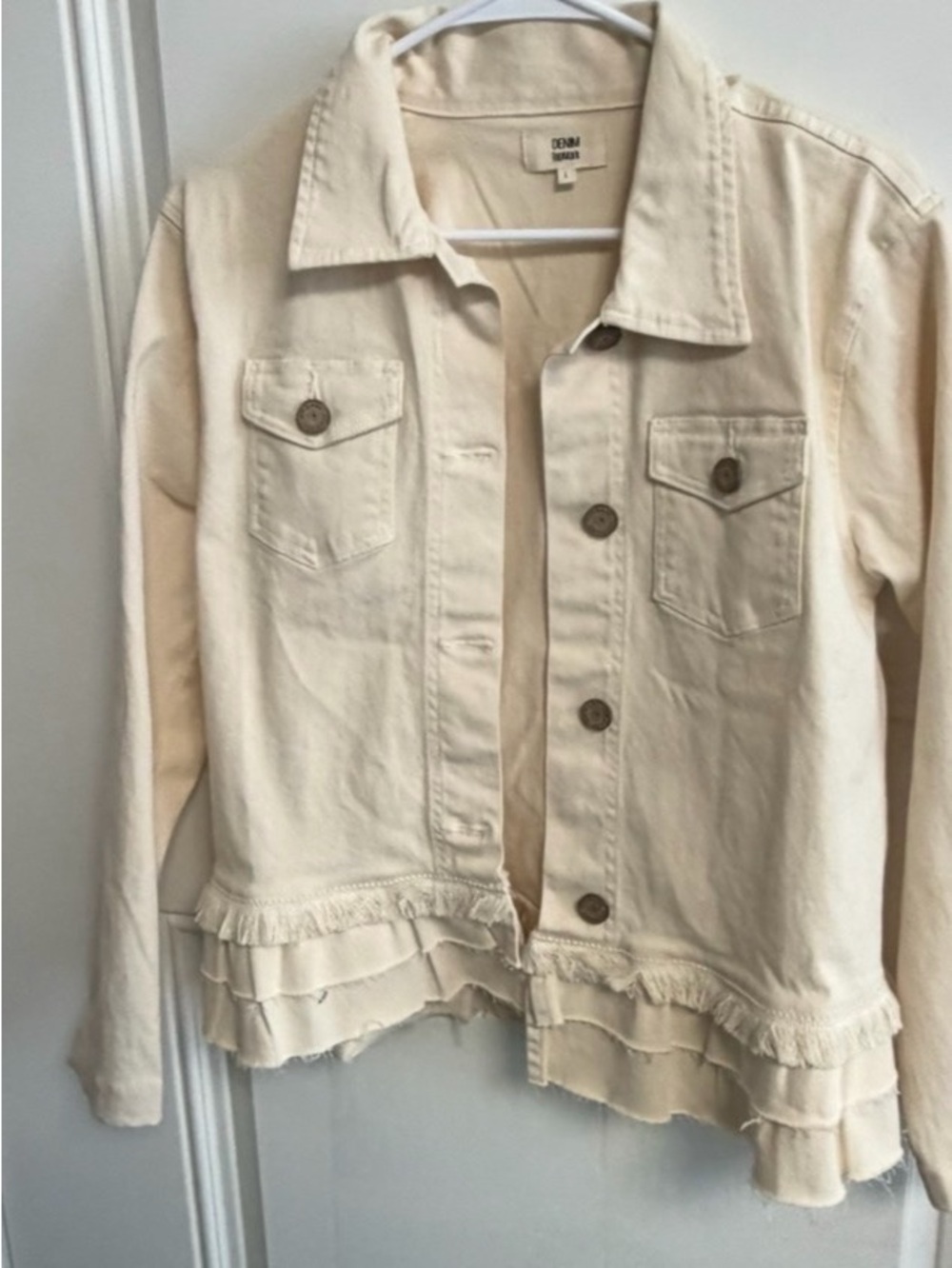 DENIM TopMark Cream Ruffle Hem Fringe Denim Jacket - Size L - Picture 13 of 15
